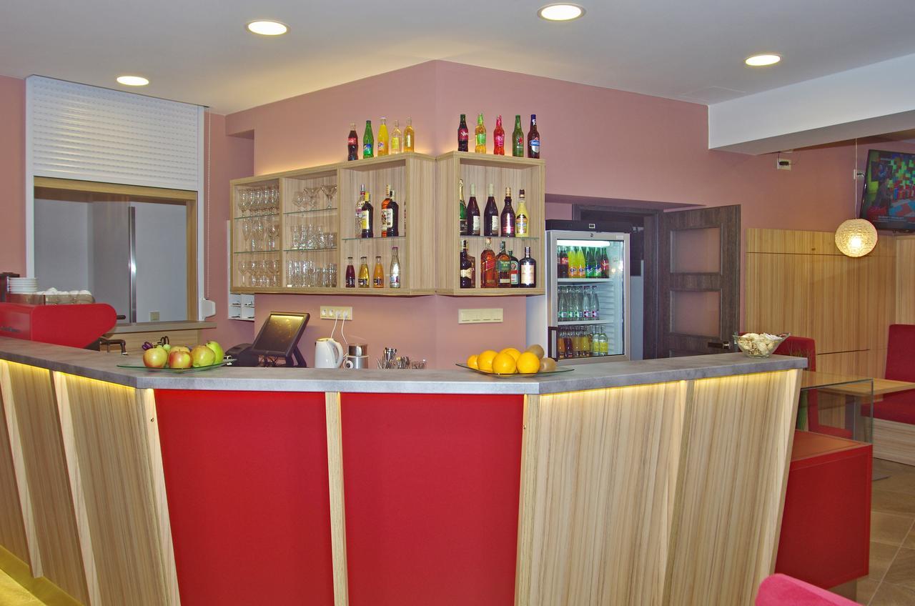 Hotel Pod Radnici Sumperk Exterior photo